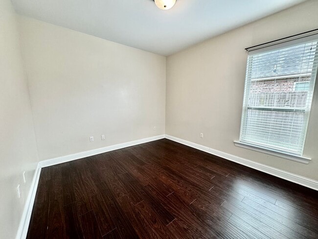 Building Photo - 4 Bedroom House Located in Prairieville with Spacious Rooms and a Large Backyard