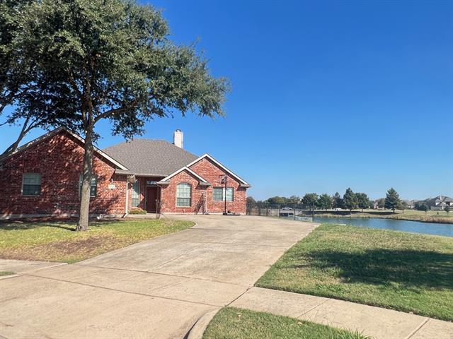 Building Photo - 1721 Nestledown Dr