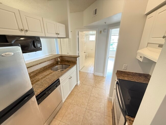 Building Photo - 1407 Tuscany Way