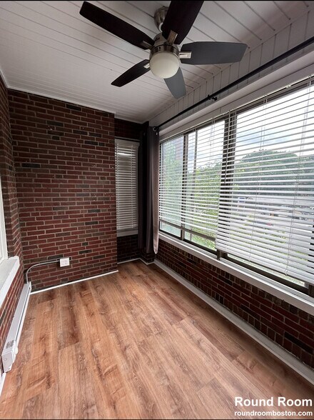 Building Photo - 2035 Commonwealth Ave