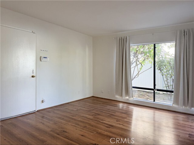 Building Photo - 4881 Royce Rd