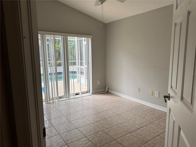 Building Photo - 10457 Canary Isle Dr