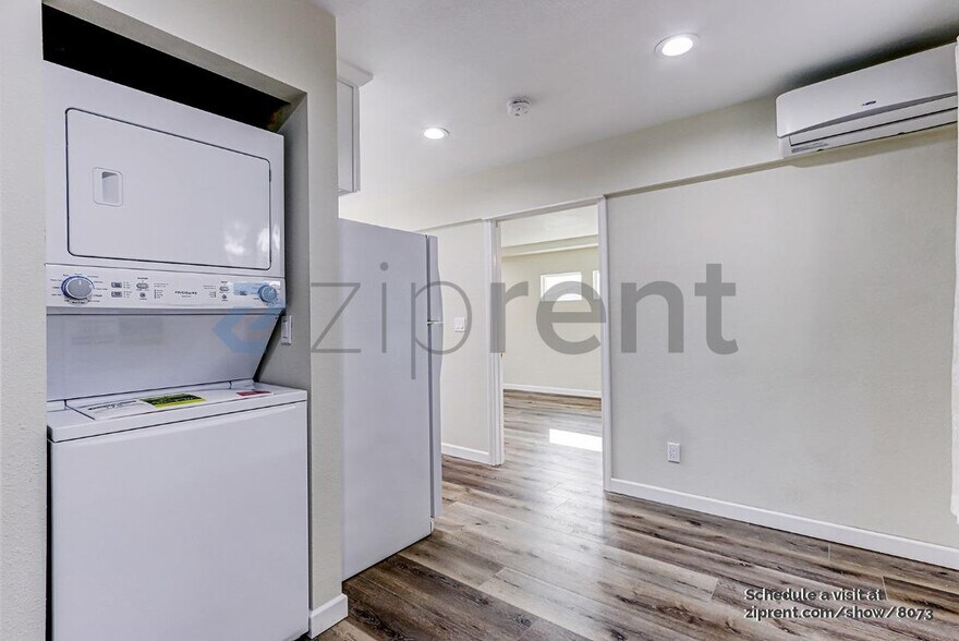 Building Photo - 2259 Goldcrest Cir