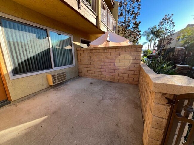 Building Photo - Remodeled 1 Bedroom Unit in the City of Orange