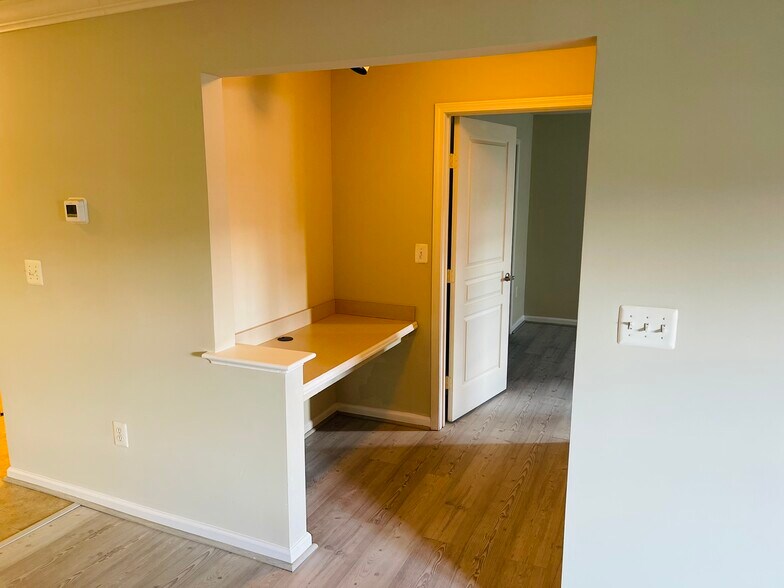 Building Photo - 12001 Market St