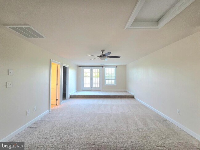 Building Photo - 5415 Stream Bank Ln