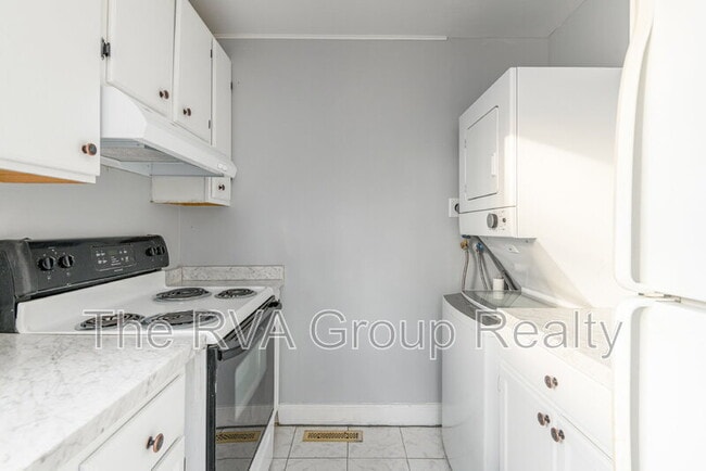 Building Photo - 6605 Horsepen Rd