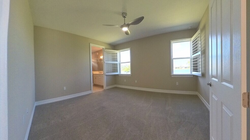Building Photo - 419 Ibiza Loop