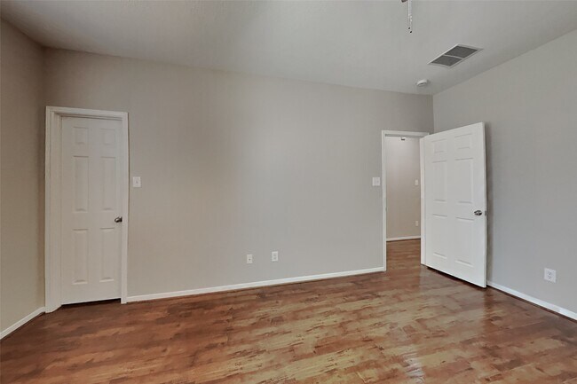 Building Photo - 22022 Willow Downs Dr