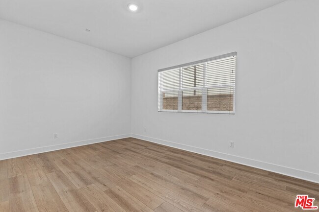 Building Photo - 20723 Deer Grass Ct