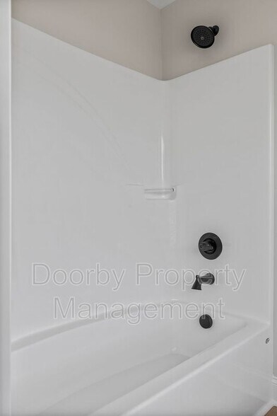 Building Photo - 36 Alden Ln