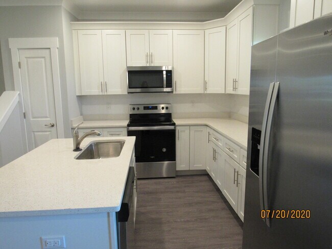 Building Photo - 267 N Sand Palm Rd