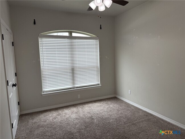 Building Photo - 3404 Braford Dr