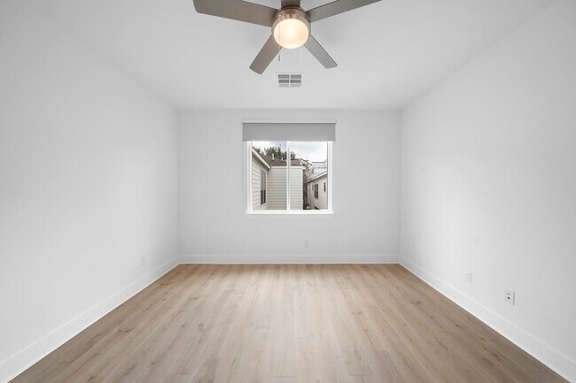 Building Photo - 1512 Barbee St