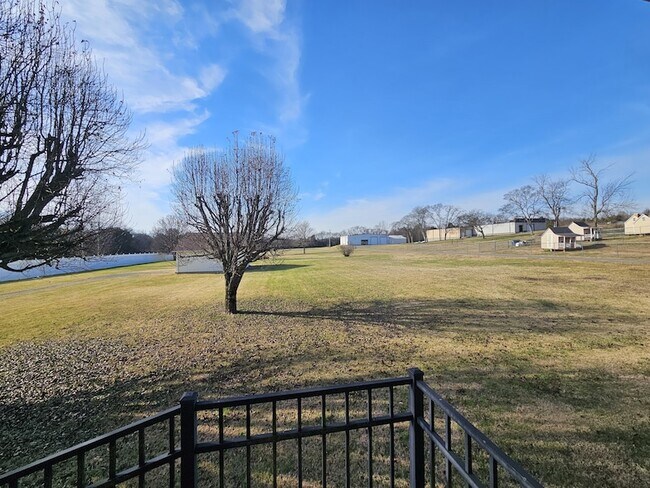 Building Photo - 1876 S Mt Juliet Rd