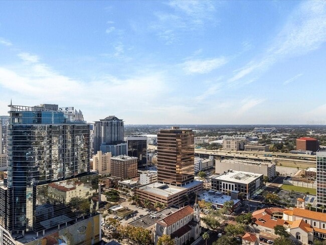 Building Photo - 150 E Robinson St