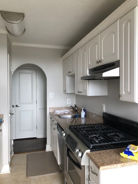 Building Photo - 501 Slaters Ln