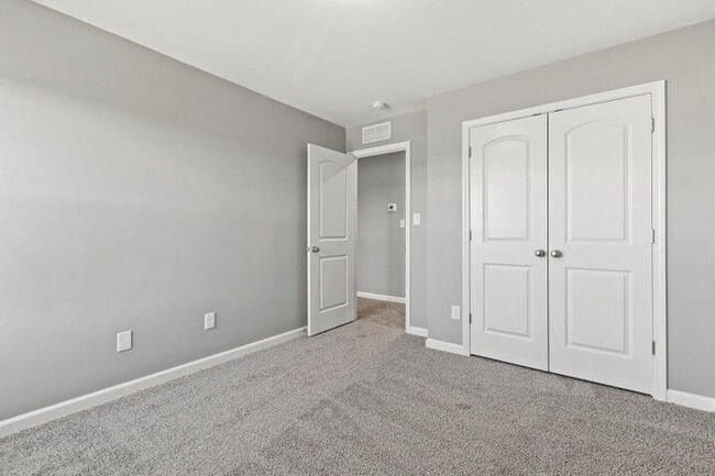 Building Photo - 245 Parker Pl