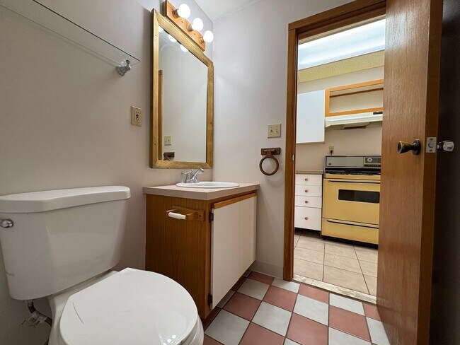 Building Photo - 278 Chamberlain Rd