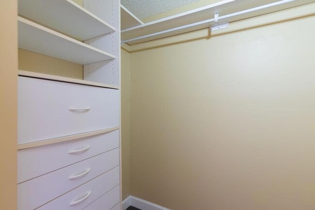 Building Photo - 890 N Federal Hwy