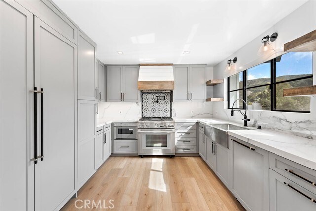 Building Photo - 980 Meadowlark Ln