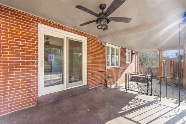 Building Photo - 3609 Harbison Ave