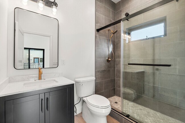 Building Photo - Stunning brand new construction, modern lu...
