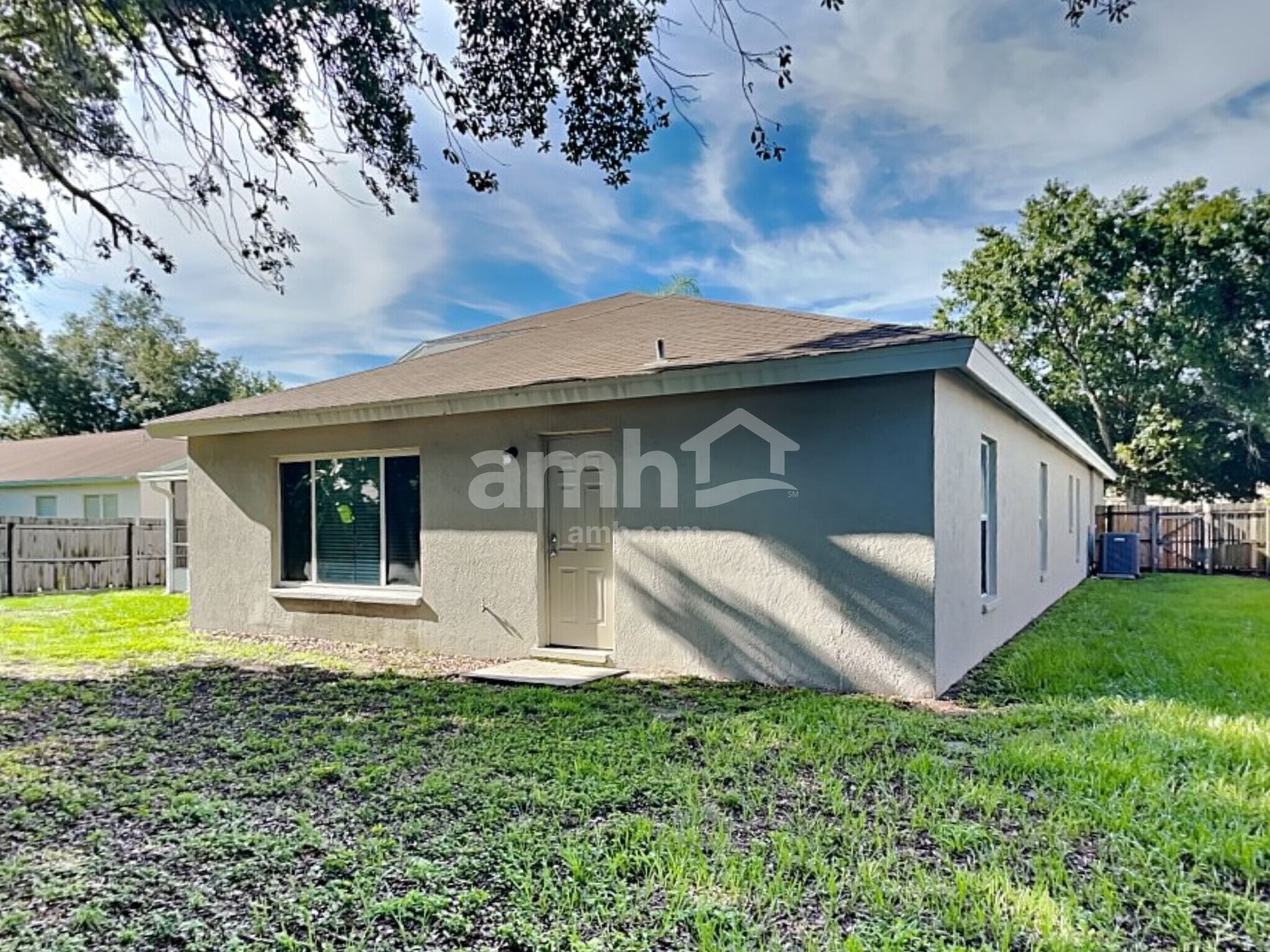 Building Photo - 10519 Sedgebrook Dr