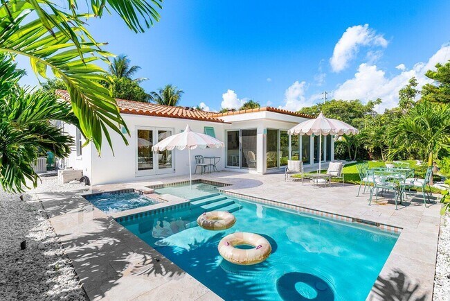 Building Photo - 11 Hersey Dr