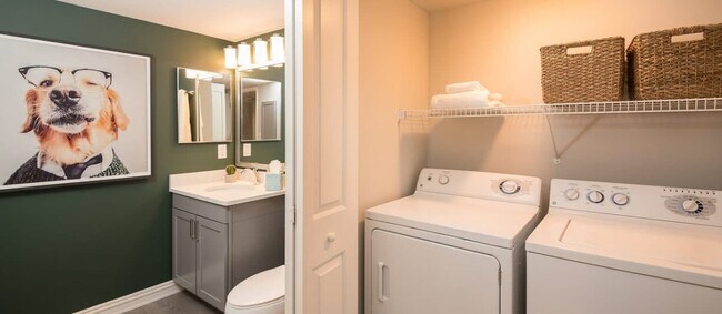 Building Photo - 30 Cambridgepark Dr