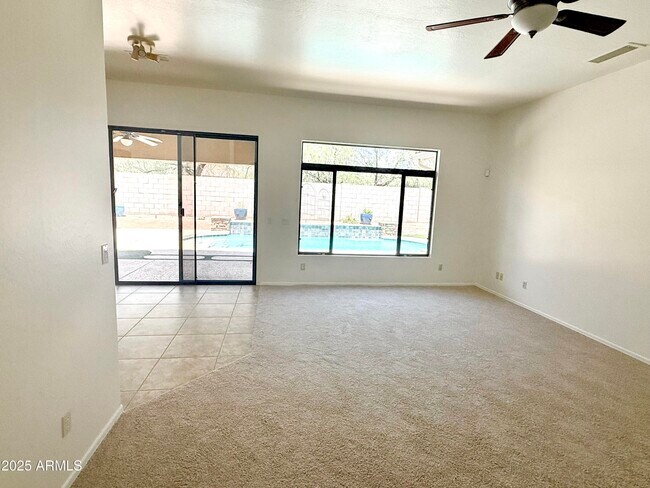 Building Photo - 4208 E Hamblin Dr