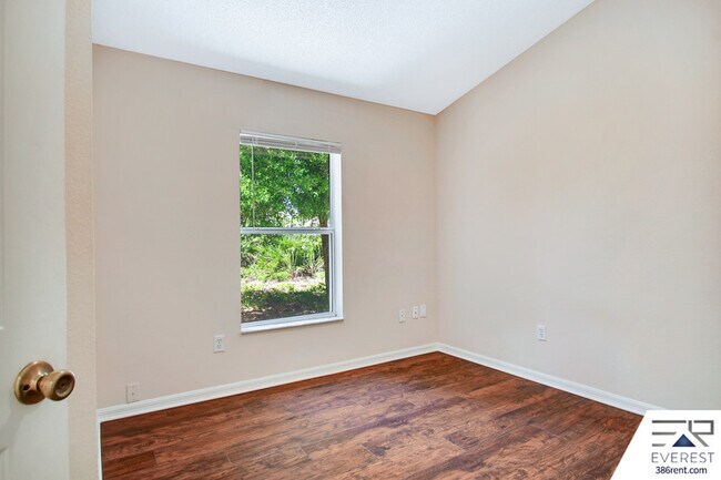 Building Photo - 32 Pierce Ln
