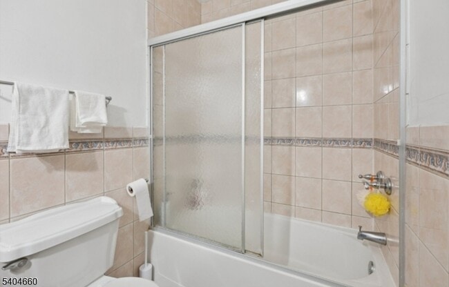 Building Photo - 360 Cotswold Pl