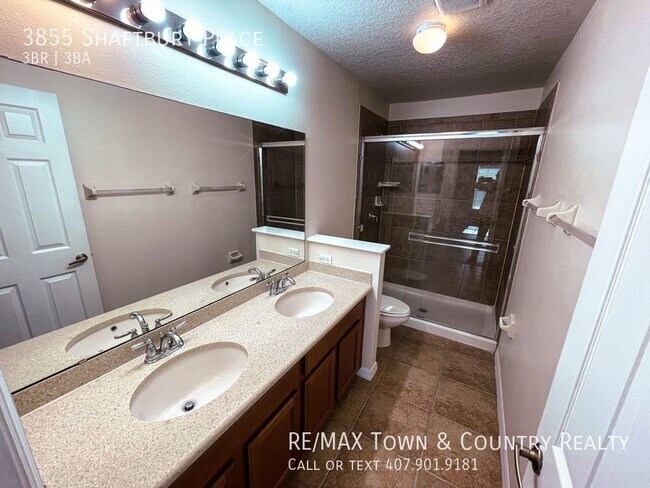 Building Photo - Walden Chase Townhome for Rent in Oviedo