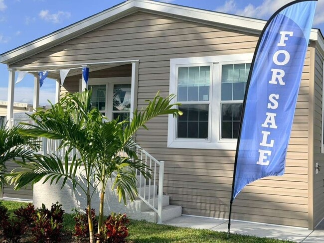 Building Photo - 5267 SW 32nd St