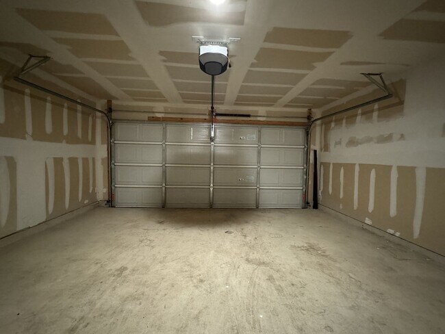 Building Photo - 14803 Brandy Bnd