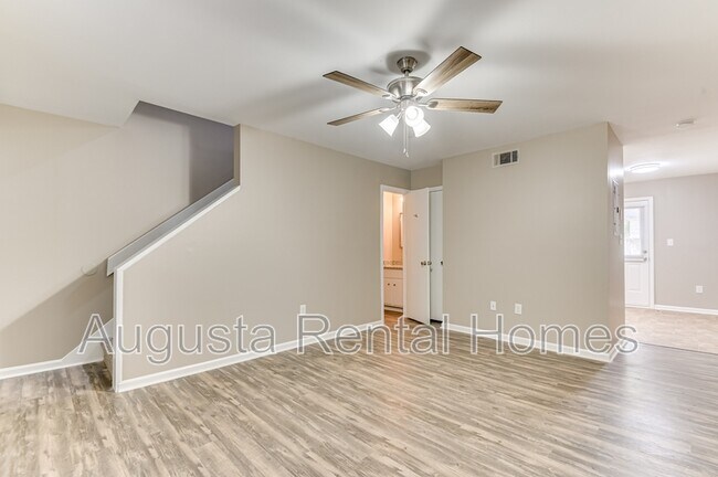 Building Photo - 150 Chalet N Blvd