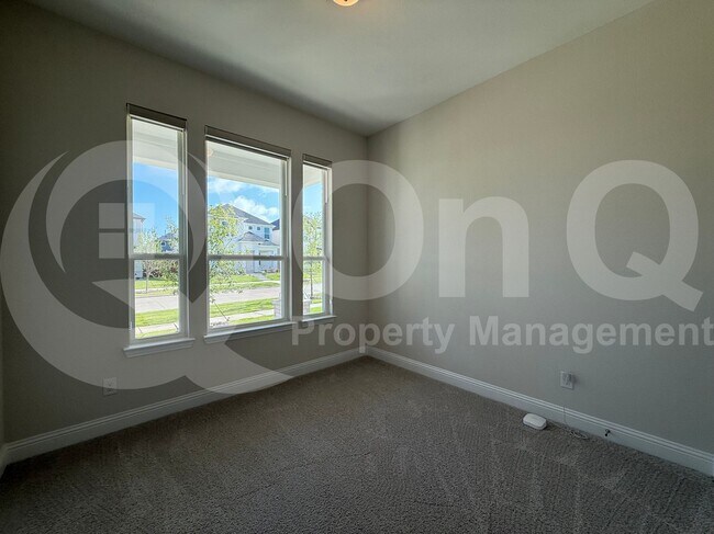 Building Photo - 11531 Chartwell Ct