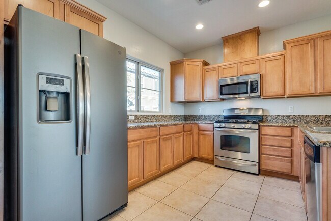 Building Photo - 4650 Ranch House Rd