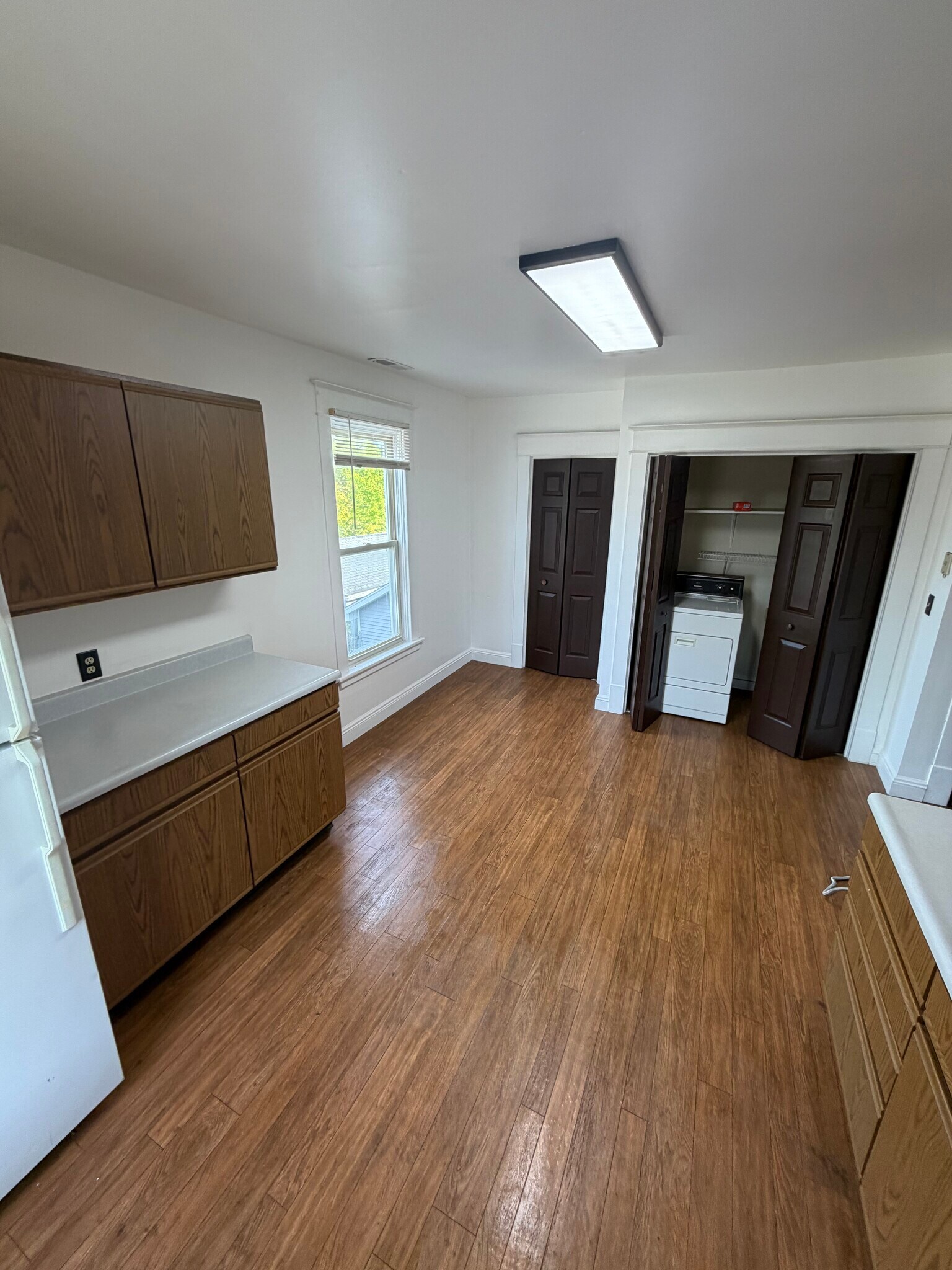 Building Photo - 336A Bowen St