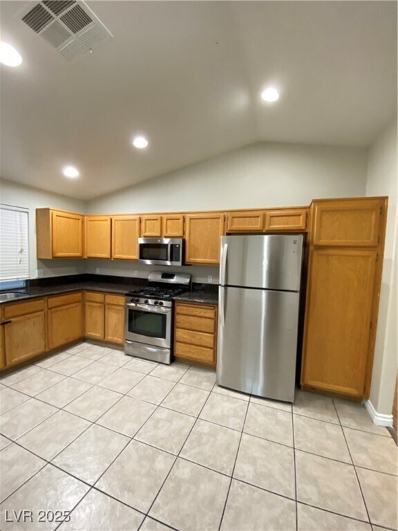 Building Photo - 1837 Navajo Lake Way