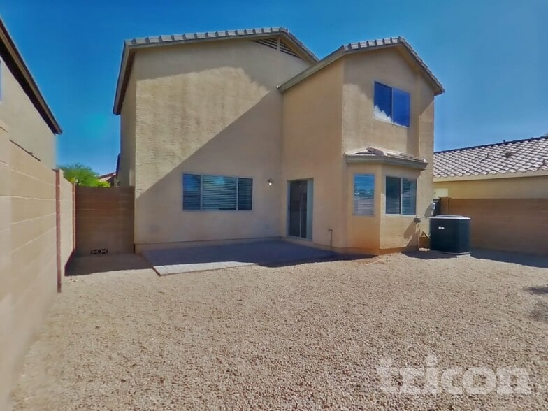 Building Photo - 4151 E Aragonite Ln