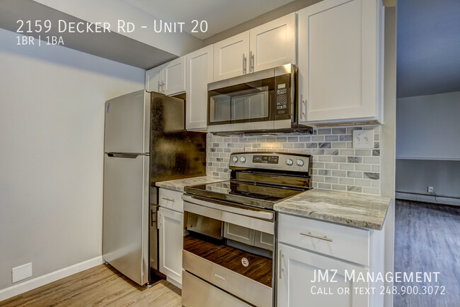 Building Photo - BEAUTIFUL UPDATED APARTMENT IN WALLED LAKE!