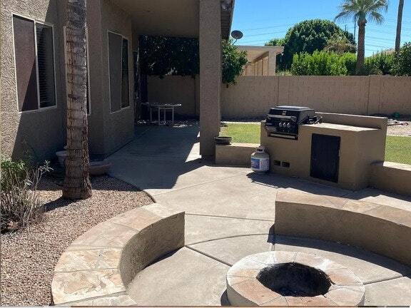 Building Photo - 3022 S Greenwood