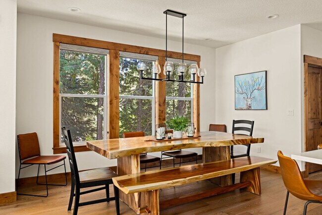 Building Photo - 89192 U.S. 26-SI ID1223593P