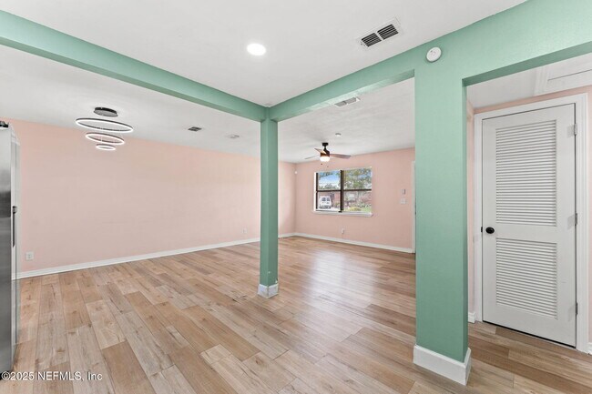 Building Photo - 5217 Witby Ave