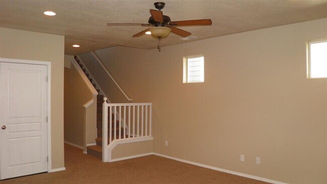 Building Photo - 61150 Snowbrush Dr