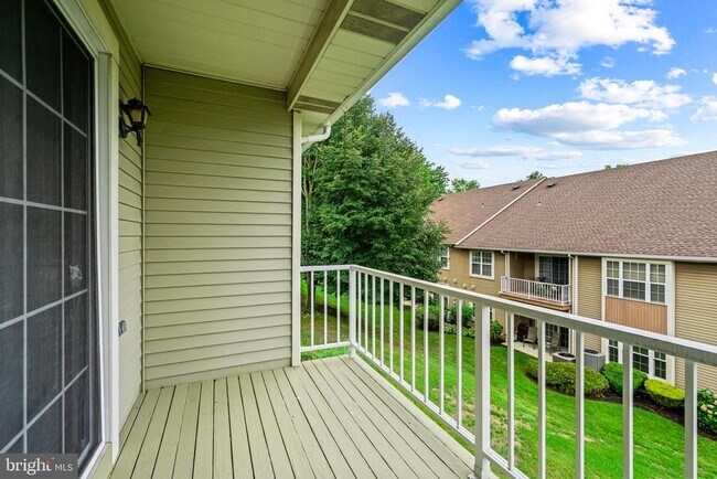 Building Photo - 3520B Neils Ct