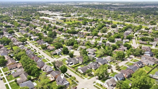 Building Photo - 6703 Krause Dr