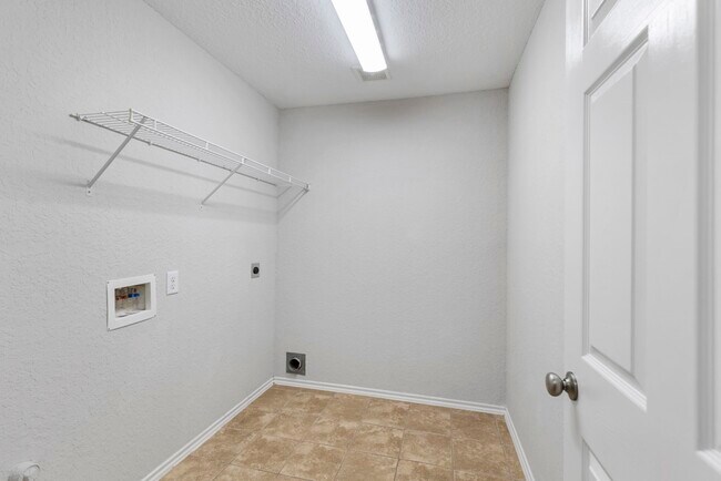 Building Photo - 21810 Colter Stone Dr